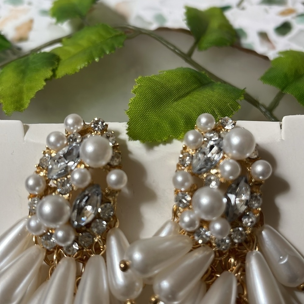 Pearl Cluster Crystal Dangle Earrings - Picture 8 of 14